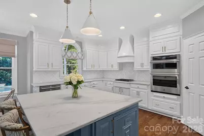 8634 Woodmere Crossing Drive, Charlotte, NC 28226 - Photo 11