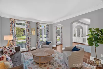 8634 Woodmere Crossing Drive, Charlotte, NC 28226 - Photo 9