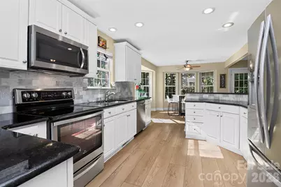 15703 Edenfield Drive, Huntersville, NC 28078 - Photo 7