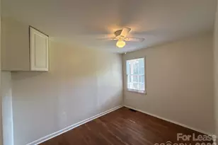 5135 Grapevine Dr, Charlotte, NC 28217 - Photo 11