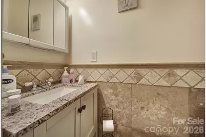 6029 Timbertop Lane, Charlotte, NC 28215 - Photo 9