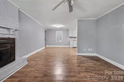 306 Hubbard Street, Lincolnton, NC 28092 - Photo 9
