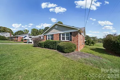 3152 Erskine Drive #11, Gastonia, NC 28054 - Photo 3