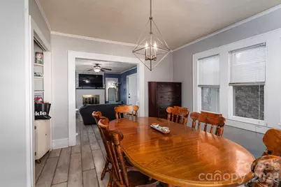 407 3rd Avenue SE, Hickory, NC 28602 - Photo 5