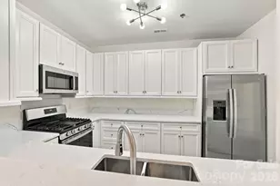 5601 Fairview Rd, Charlotte, NC 28209 - Photo 7