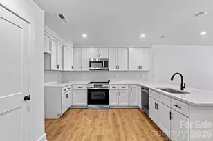 140 4 Andrews Dr, Harmony, NC 28634 - Photo 9