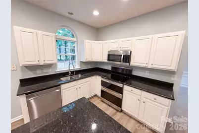 9339 Autumn Applause Drive, Charlotte, NC 28277 - Photo 5