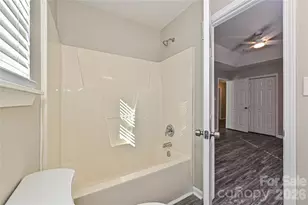 1610 Forest Stream Ct, Charlotte, NC 28213 - Photo 15