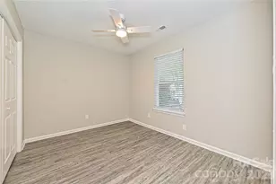 1610 Forest Stream Ct, Charlotte, NC 28213 - Photo 19