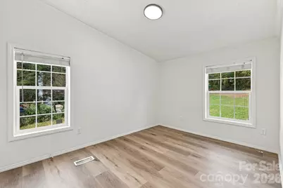 323 Dogwood Road, Candler, NC 28715 - Photo 19