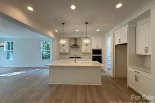 8768 Sherrills Ford Rd, Sherrills Ford, NC 28673 - Photo 3