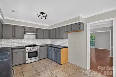 12427 Woodside Falls Road, Pineville, NC 28134 - Photo 17
