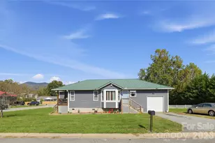 12 Janie Dr, Clyde, NC 28721 - Photo 3