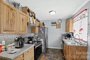 12 Janie Dr, Clyde, NC 28721 - Photo 23