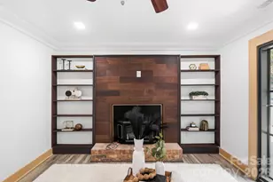 6131 Coach Hill Ln, Charlotte, NC 28212 - Photo 19