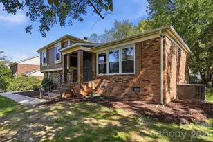 6131 Coach Hill Ln, Charlotte, NC 28212 - Photo 3