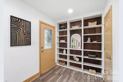 6131 Coach Hill Lane, Charlotte, NC 28212 - Photo 5