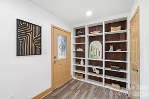 6131 Coach Hill Ln, Charlotte, NC 28212 - Photo 5
