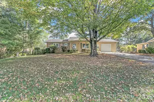 1 Dewberry Ln, Hendersonville, NC 28792 - Photo 1