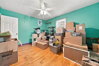 640 Diamondhead Drive, Lenoir, NC 28645 - Photo 19