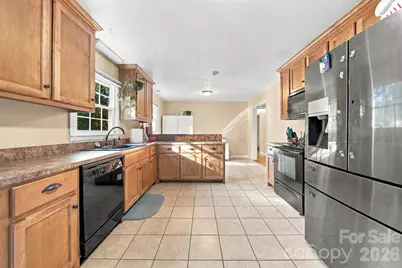 640 Diamondhead Drive, Lenoir, NC 28645 - Photo 11