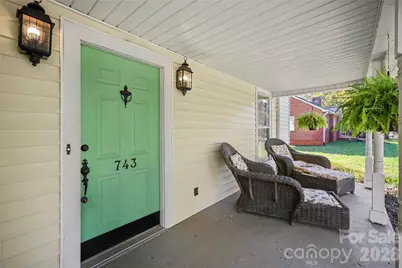 743 S College Avenue, Newton, NC 28658 - Photo 3