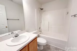 4315 Enoch Dr, Charlotte, NC 28269 - Photo 17
