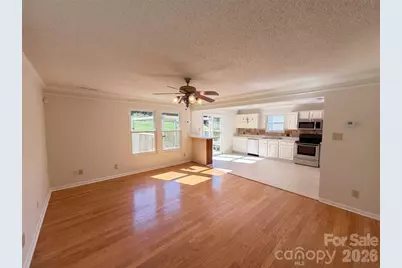 6807 Wandering Creek Drive, Charlotte, NC 28216 - Photo 3
