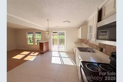 6807 Wandering Creek Drive, Charlotte, NC 28216 - Photo 27