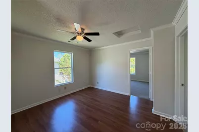 6807 Wandering Creek Drive, Charlotte, NC 28216 - Photo 13