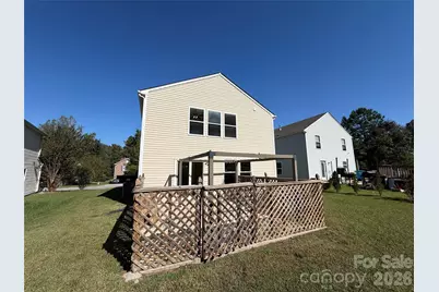 6807 Wandering Creek Drive, Charlotte, NC 28216 - Photo 5