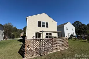 6807 Wandering Creek Dr, Charlotte, NC 28216 - Photo 5