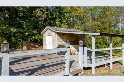 617 Hawthorne Street, Hudson, NC 28638 - Photo 23
