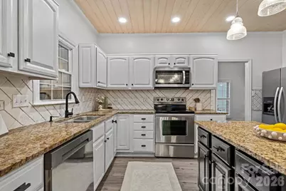 135 Southhaven Drive, Mooresville, NC 28117 - Photo 9