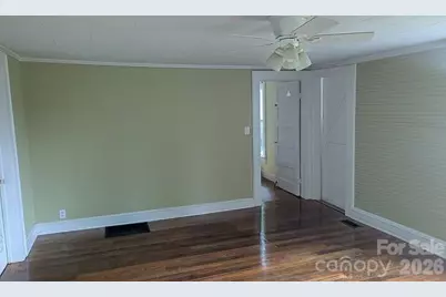 4831 Sulphur Springs Road NE, Hickory, NC 28601 - Photo 5