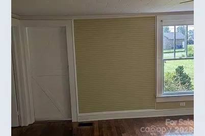 4831 Sulphur Springs Road NE, Hickory, NC 28601 - Photo 7