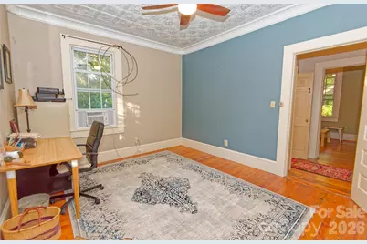 700 N Trade Avenue, Landrum, SC 29356 - Photo 31