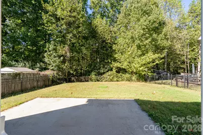 14033 Pinyon Pine Lane, Charlotte, NC 28215 - Photo 37