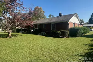 1400 Capri Rd, Winston Salem, NC 27103 - Photo 9