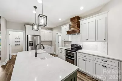 40040 Old Salisbury Road, New London, NC 28127 - Photo 9