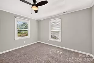 1422 McIlroy Rd, Charlotte, NC 28212 - Photo 27