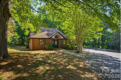 114 S Park Terrace, Eden, NC 27288 - Photo 11