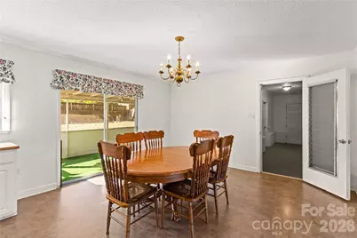 522 Carolina Avenue N, Statesville, NC 28677 - Photo 9