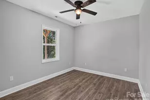 594 McMillan Dr, Hendersonville, NC 28792 - Photo 33