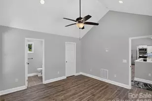 594 McMillan Dr, Hendersonville, NC 28792 - Photo 19