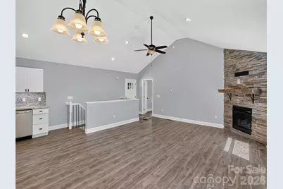 594 McMillan Drive, Hendersonville, NC 28792 - Photo 7