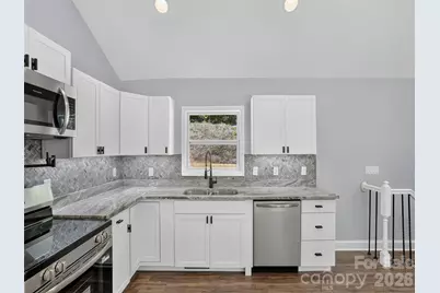 594 McMillan Drive, Hendersonville, NC 28792 - Photo 15