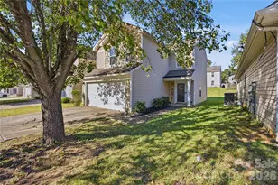 8335 Wallace Glen Dr, Charlotte, NC 28212 - Photo 3