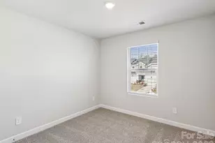 8013 Hidden Springs Dr, Charlotte, NC 28216 - Photo 11