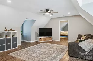 2122 N Rugby Rd, Hendersonville, NC 28791 - Photo 35